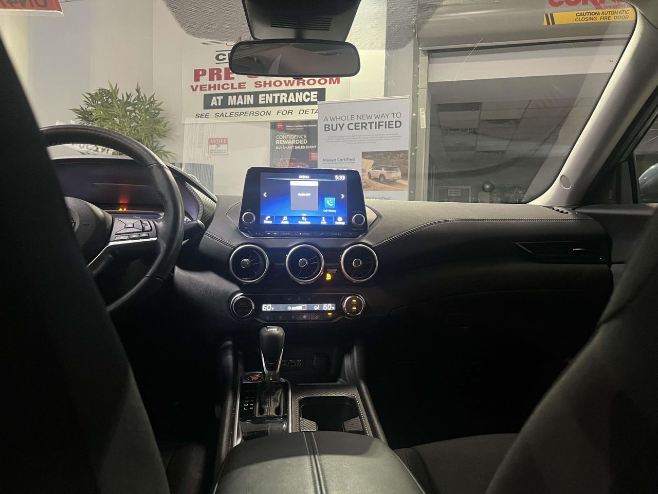 2025 Nissan Sentra SV photo 14