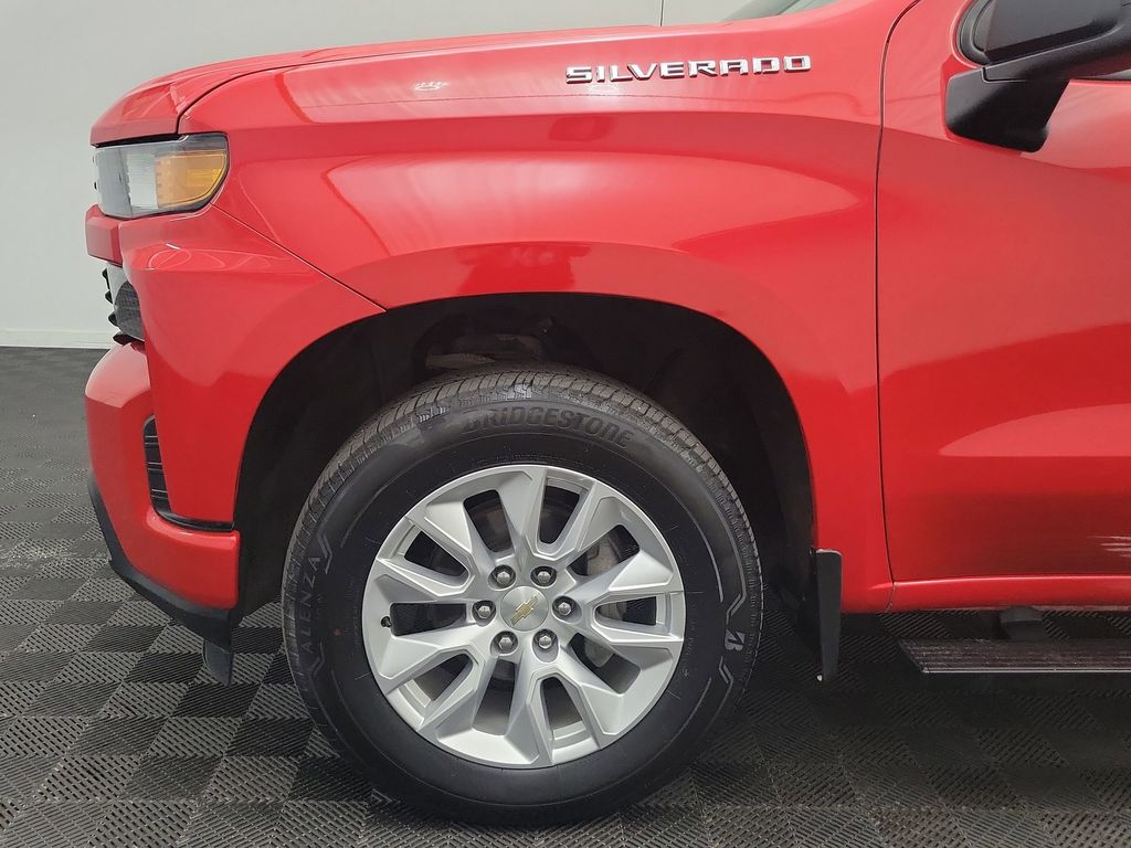 2021 Chevrolet Silverado 1500 Custom photo 9