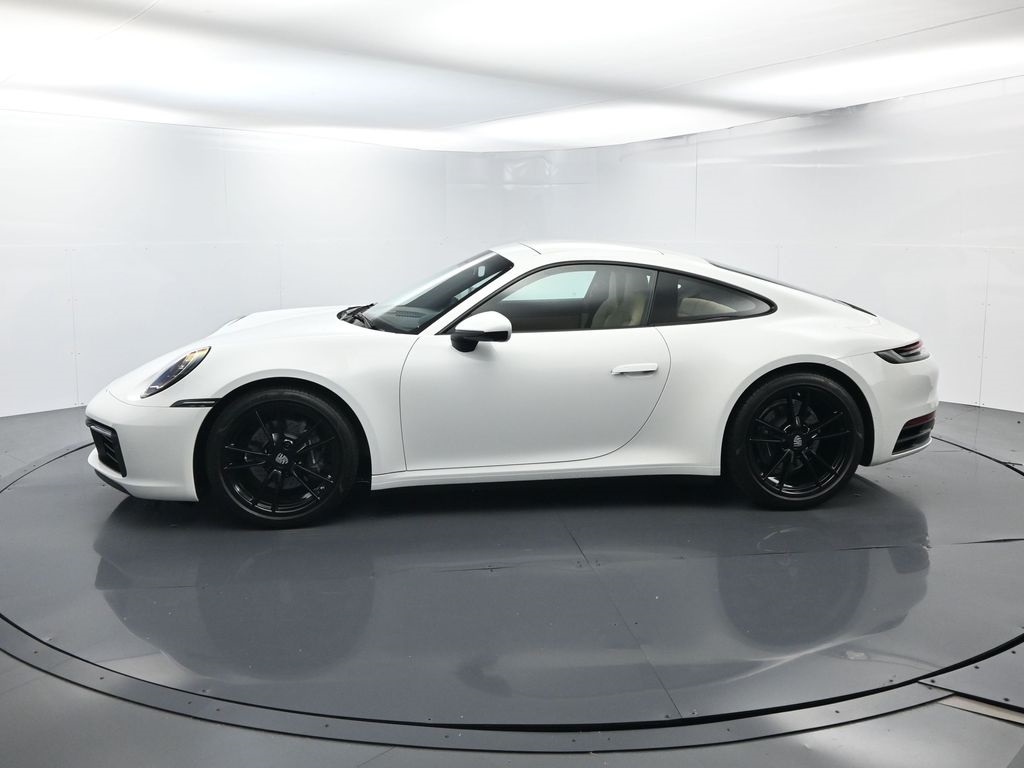 2024 Porsche 911 Coupe photo 2
