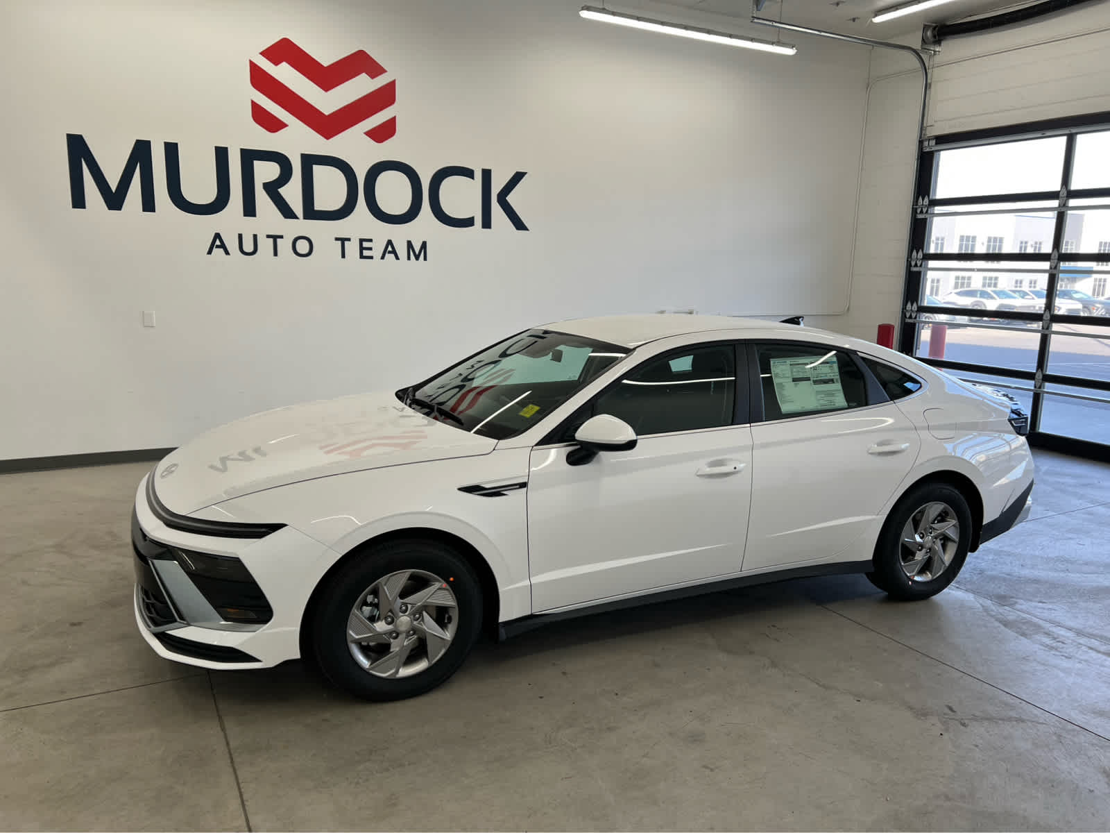 2026 Hyundai Sonata SE's photo