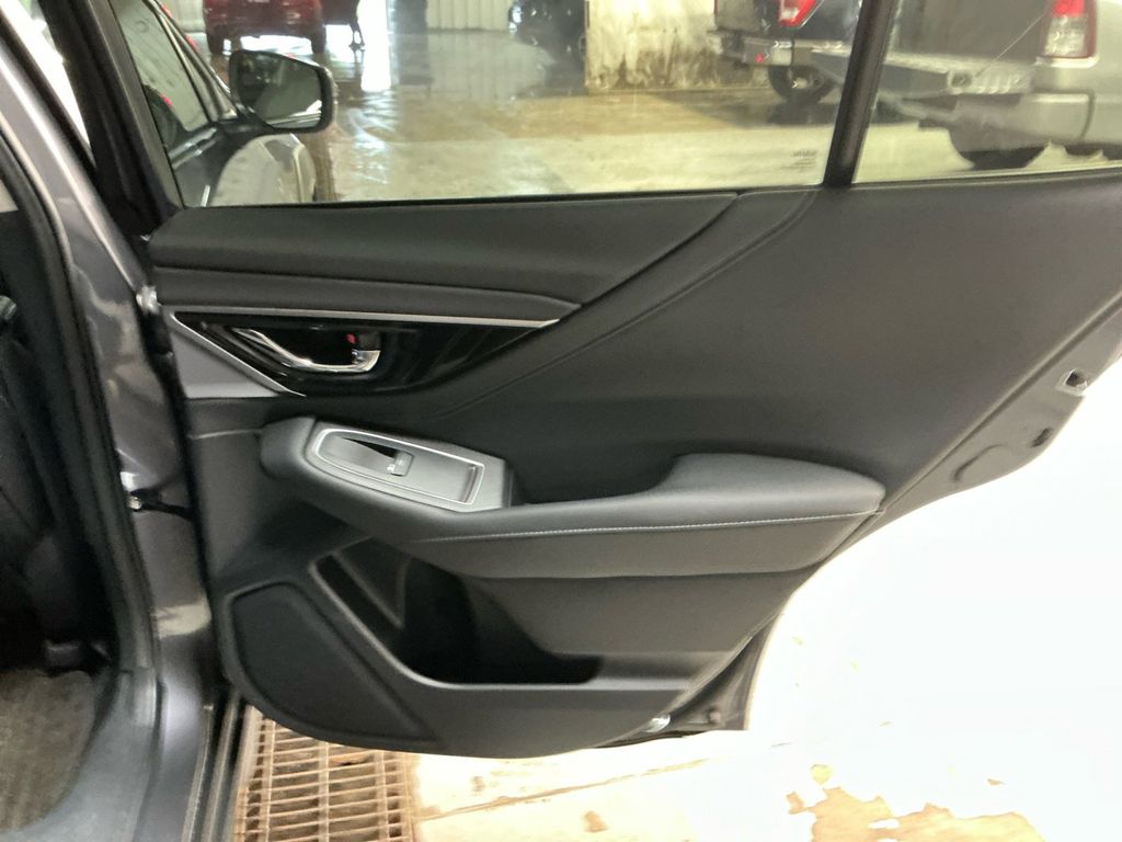 2024 Subaru Outback Limited photo 17