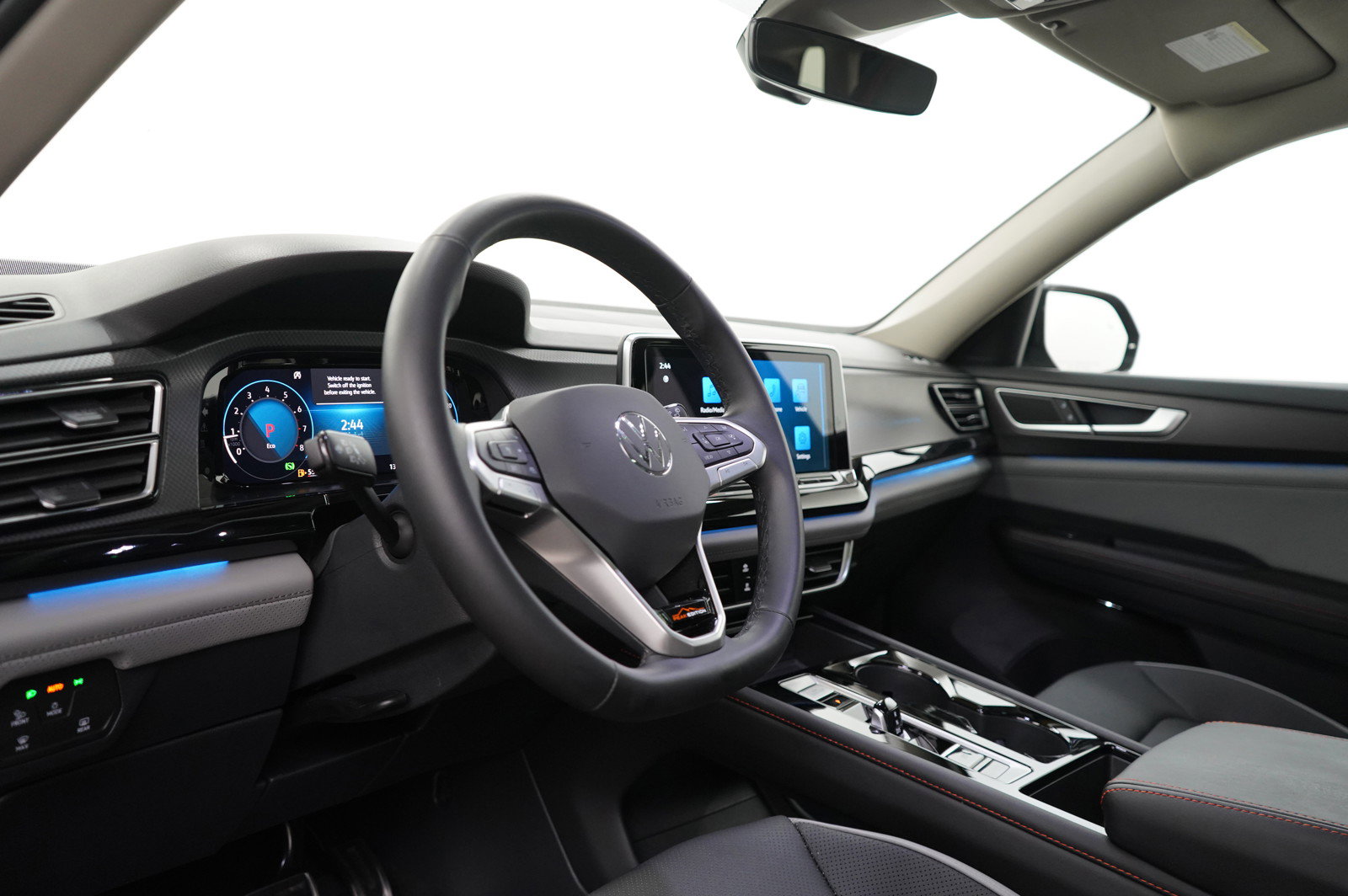 2024 Volkswagen Atlas Peak Edition SE Technology photo 18