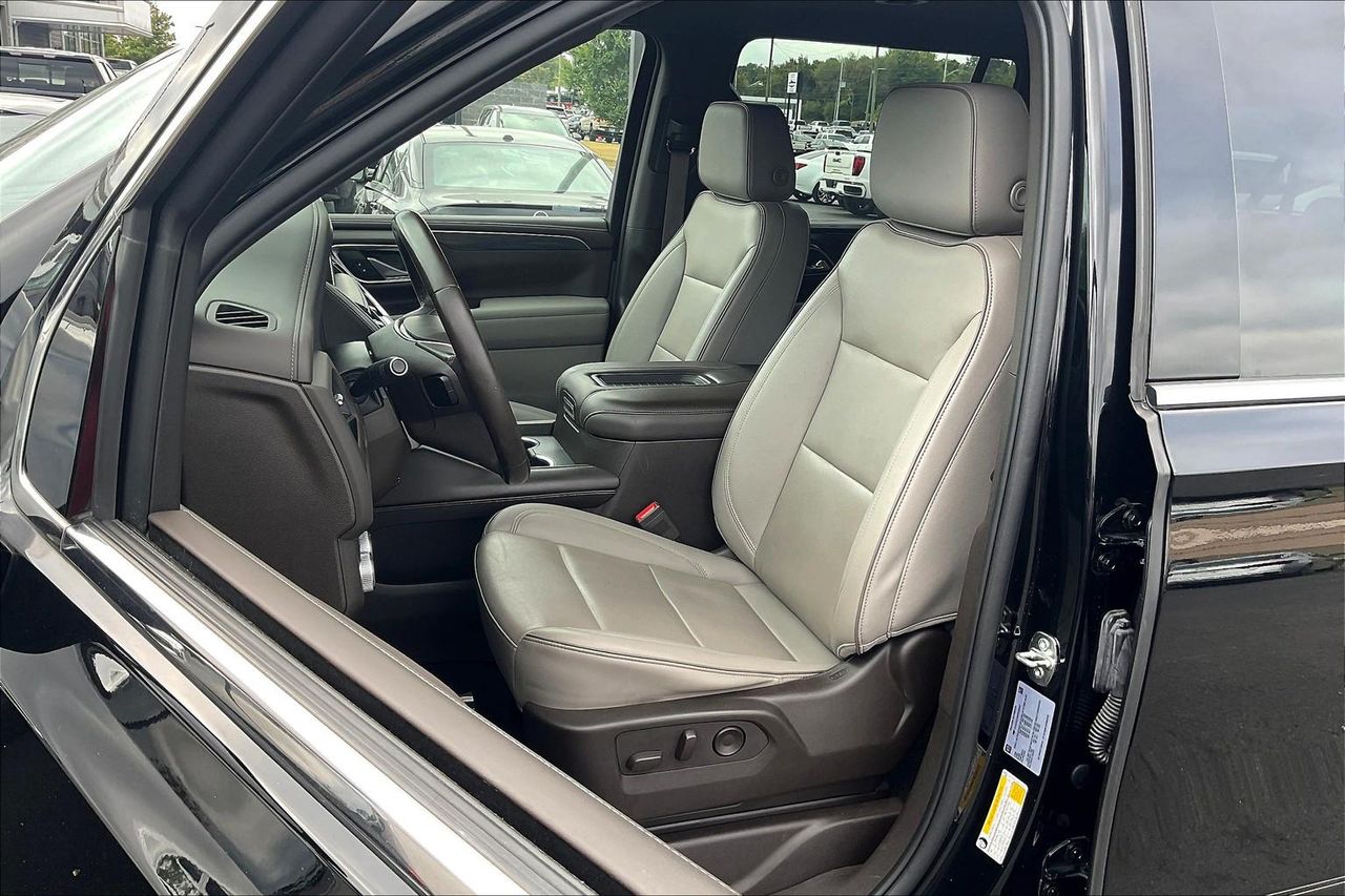 2023 Gmc Yukon XL SLT photo 18