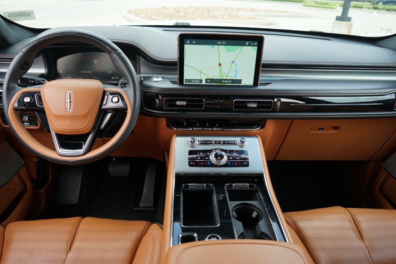 2022 Lincoln Aviator Black Label photo 28