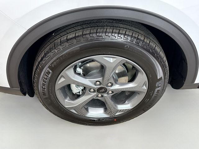 2025 Ford Escape ST-Line photo 29
