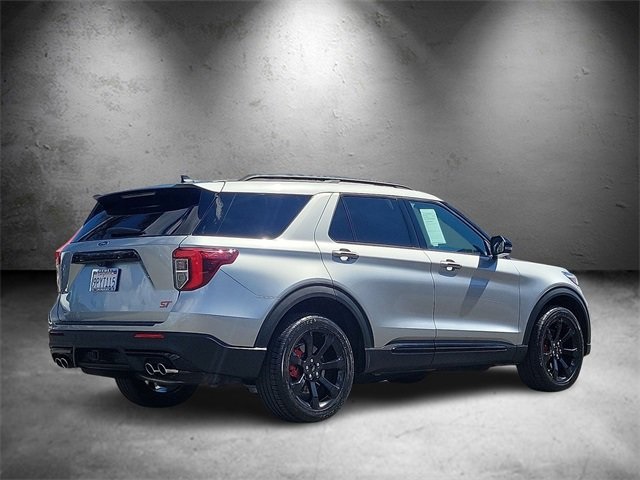 2024 Ford Explorer ST photo 3