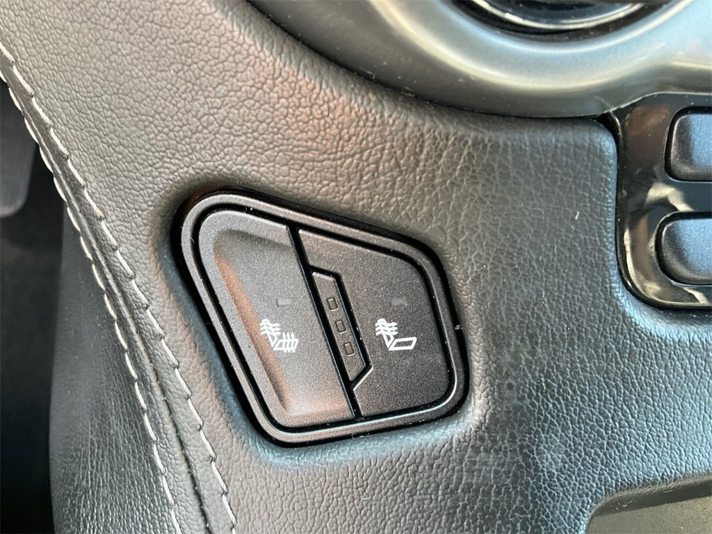 2018 Chevrolet Suburban LT photo 23