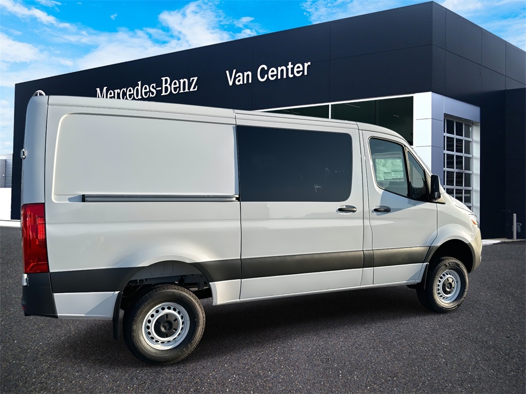 2026 Mercedes Benz Sprinter Crew Van photo 2