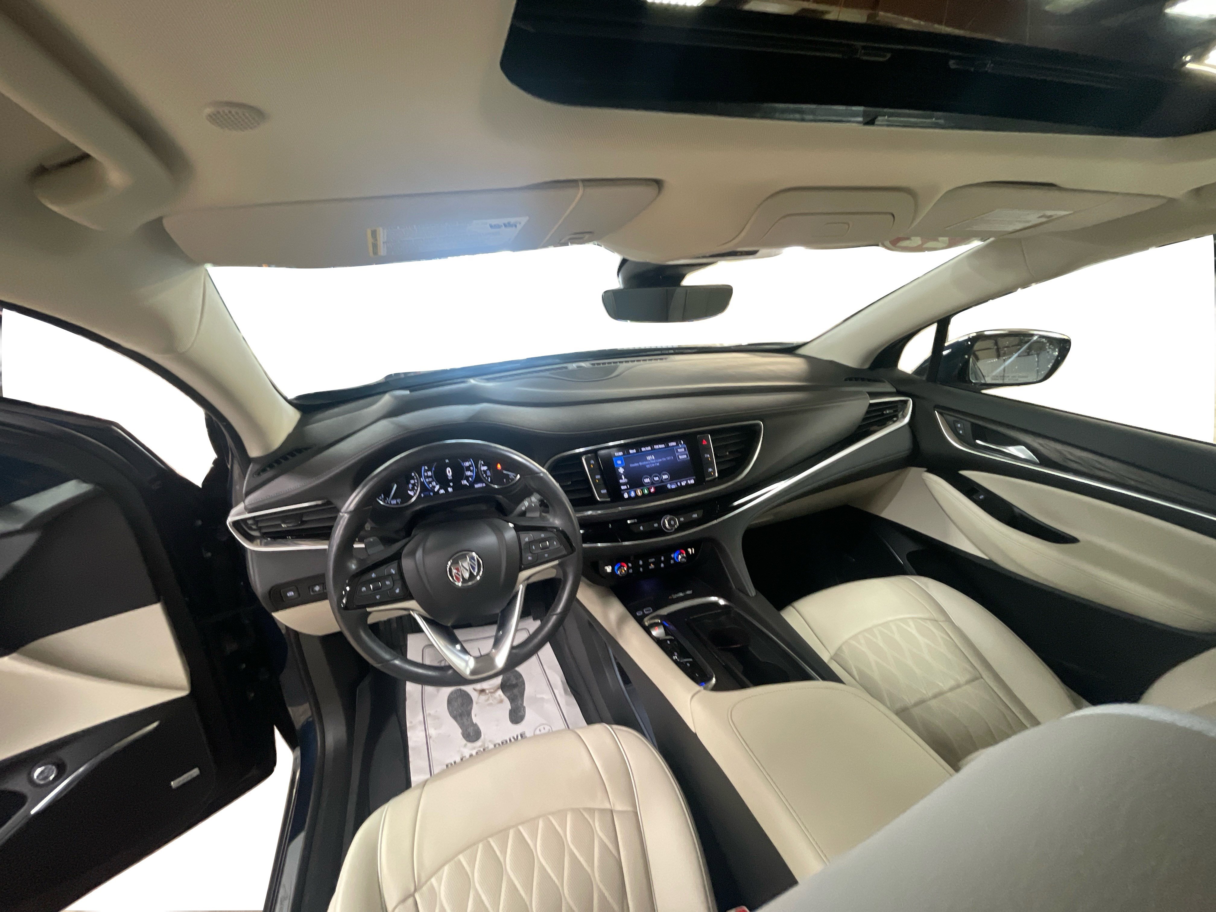 2022 Buick Enclave Avenir photo 14