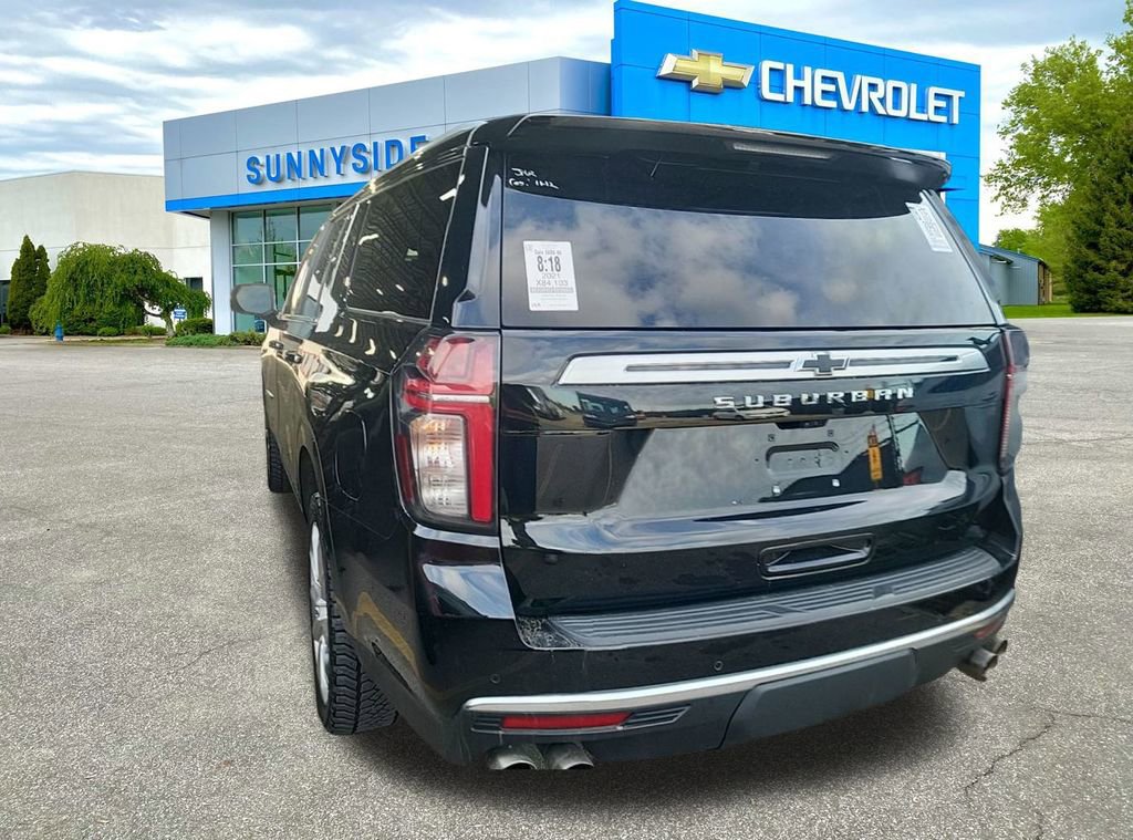 2021 Chevrolet Suburban High Country photo 3