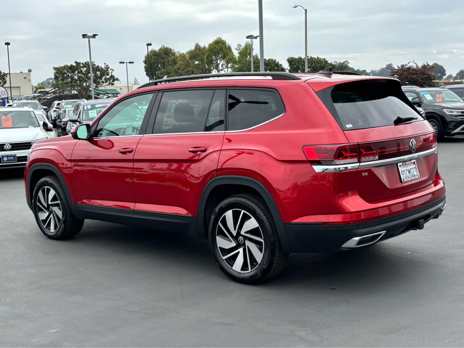 2025 Volkswagen Atlas SE Technology photo 4