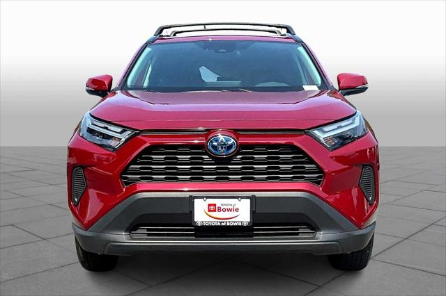 2024 Toyota RAV4 Hybrid XLE photo 3