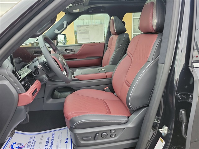 2025 Infiniti QX80 photo 12