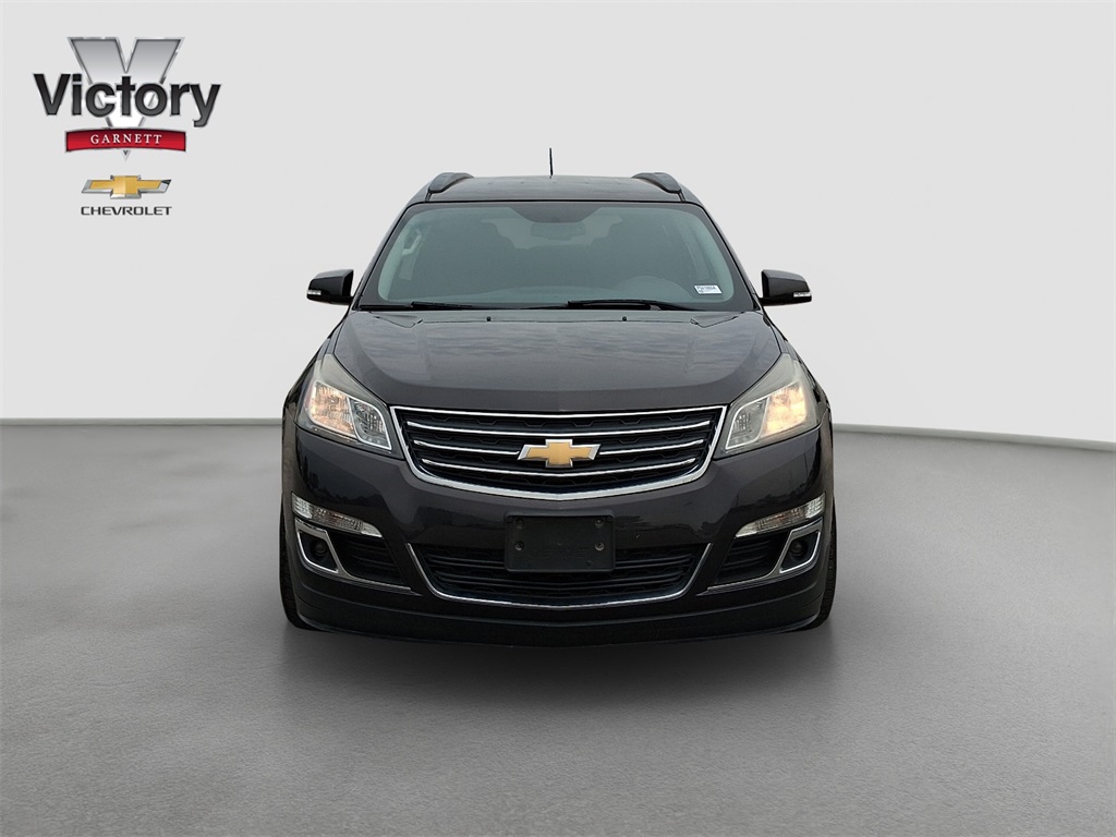 Used 2017 Chevrolet Traverse 2LT with VIN 1GNKVHKD7HJ137474 for sale in Kansas City