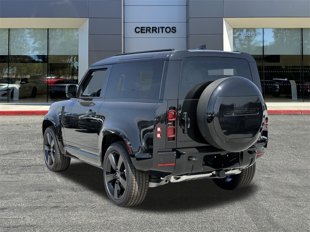 2025 Land Rover Defender 90 X-Dynamic SE photo 5