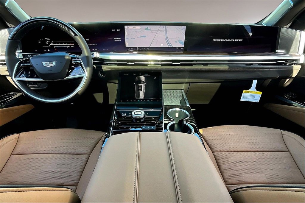 2026 Cadillac Escalade Luxury photo 3