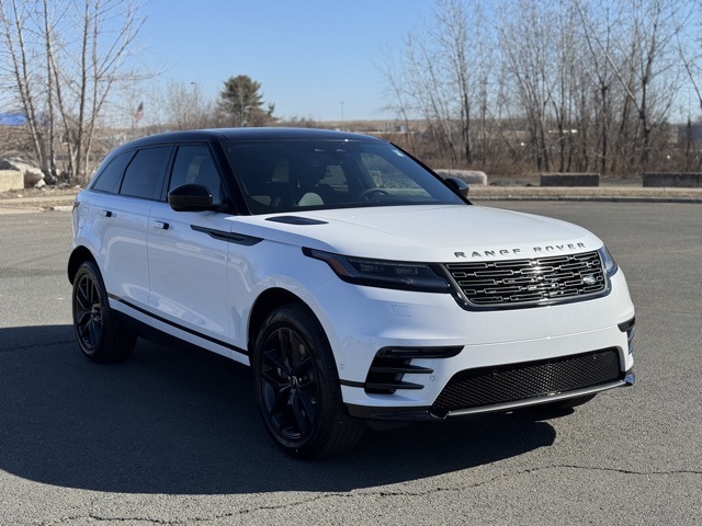 2026 Land Rover Range Rover Velar SE photo 6