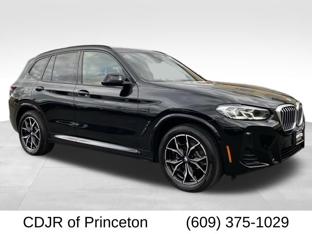 2023 BMW X3 30i's photo