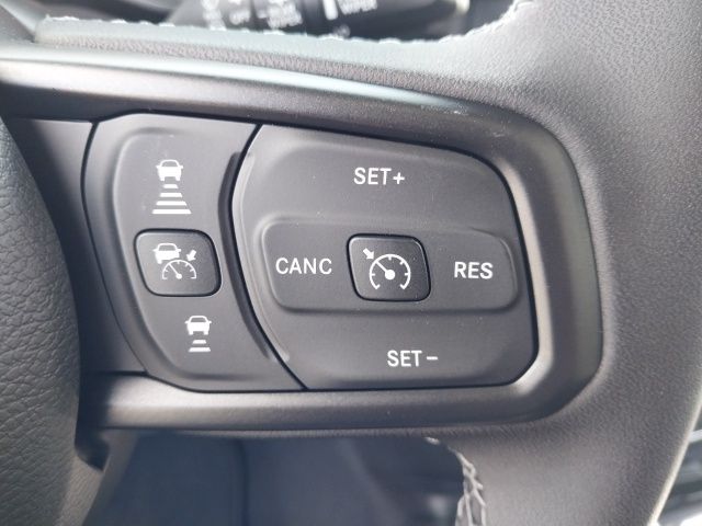 2025 Jeep Wrangler Rubicon photo 11
