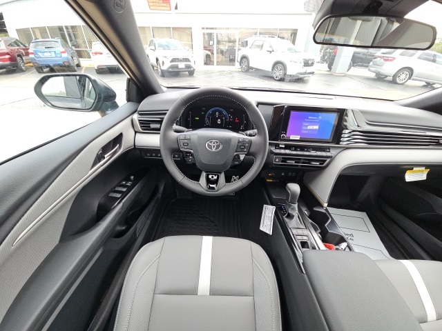 2026 Toyota Camry SE photo 21