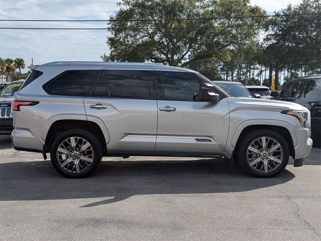 2023 Toyota Sequoia Capstone photo 2