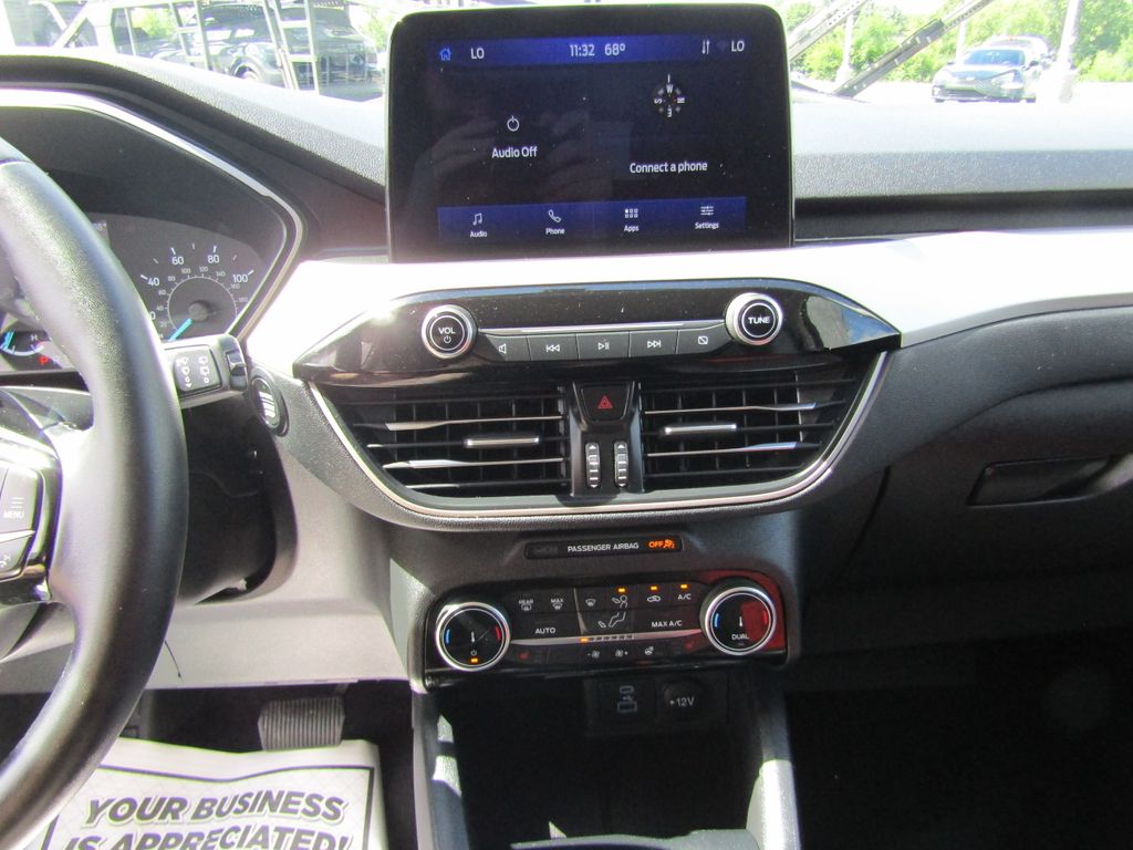 2022 Ford Escape SE photo 24