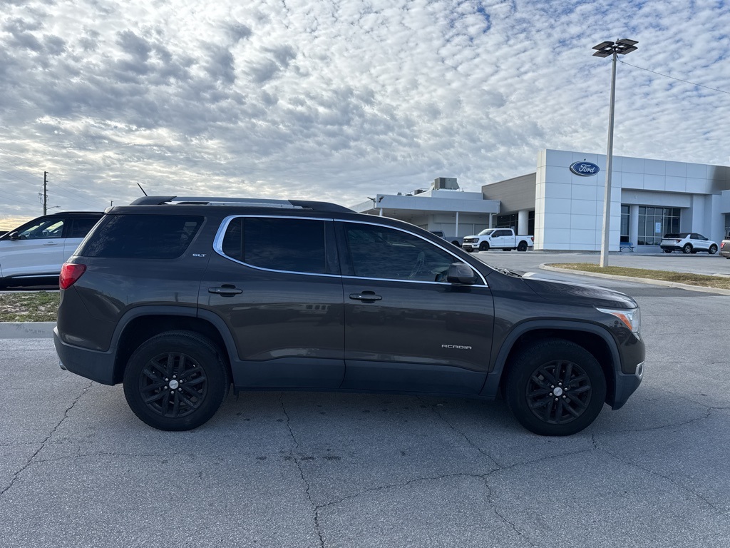 2019 GMC Acadia SLT-1's photo