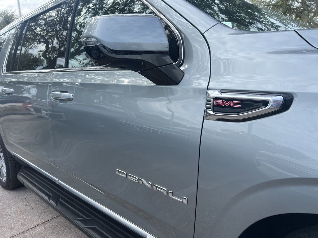 2025 Gmc Yukon XL Denali photo 4