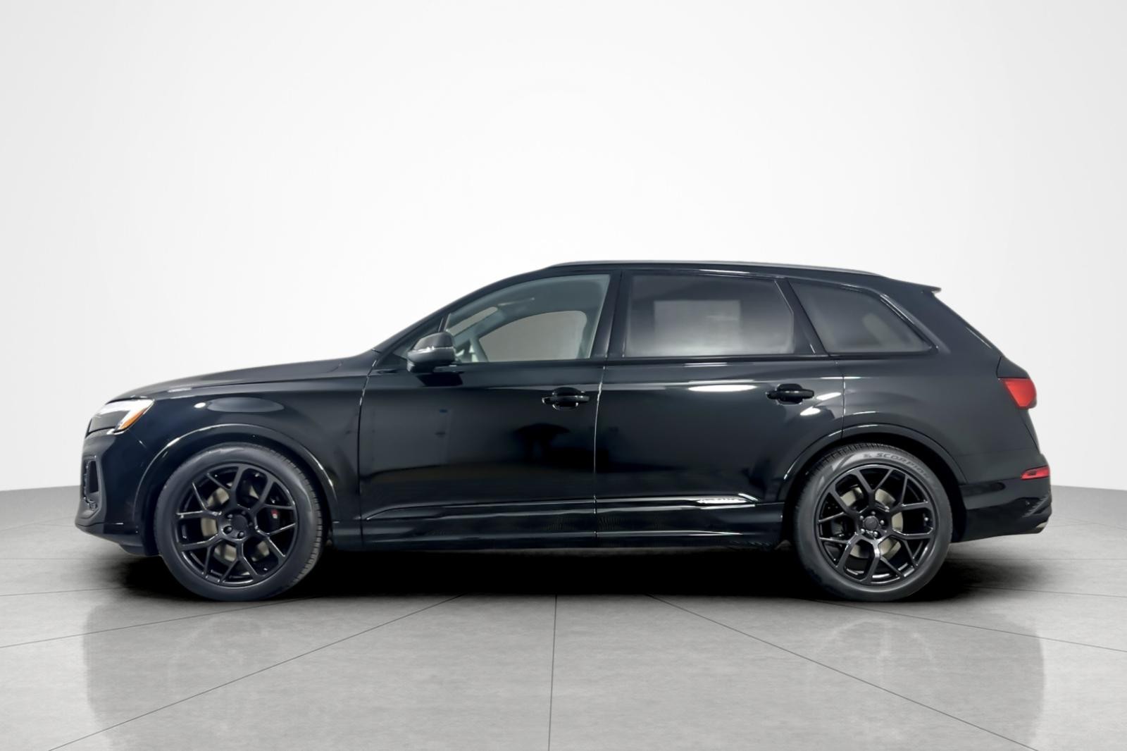 2026 Audi SQ7 Premium Plus photo 3