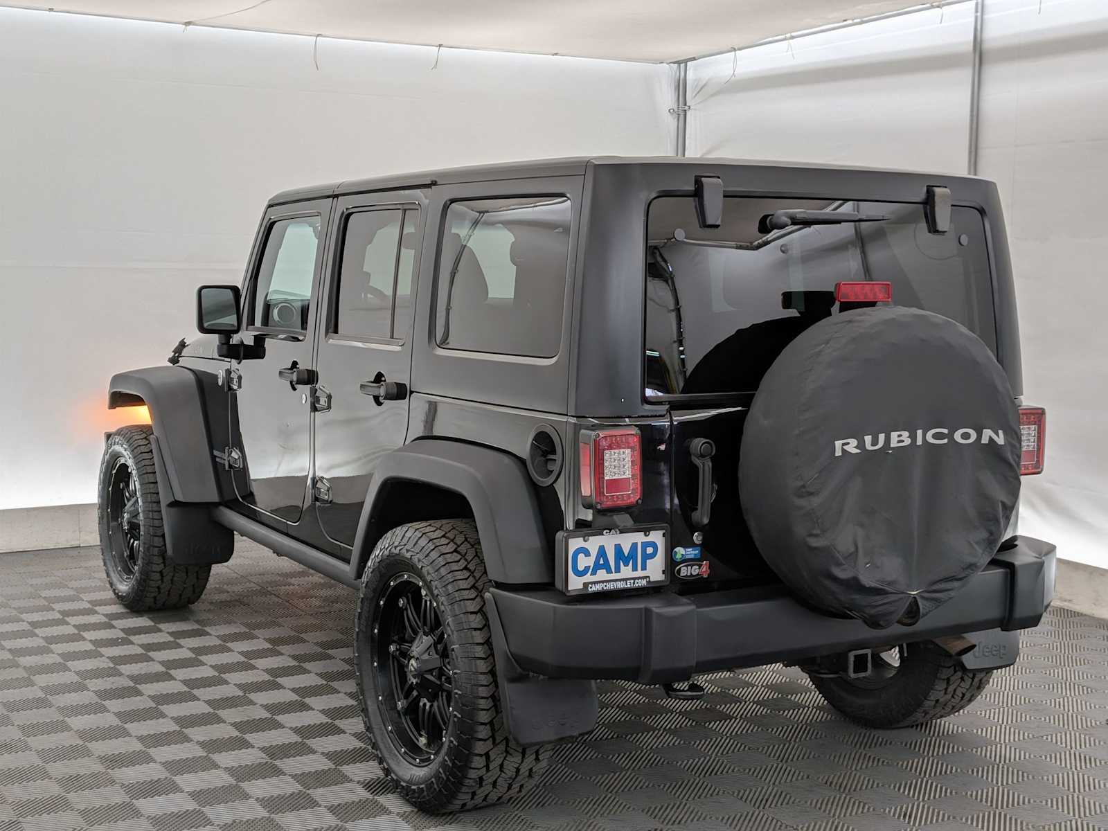 2015 Jeep Wrangler Unlimited Rubicon photo 4