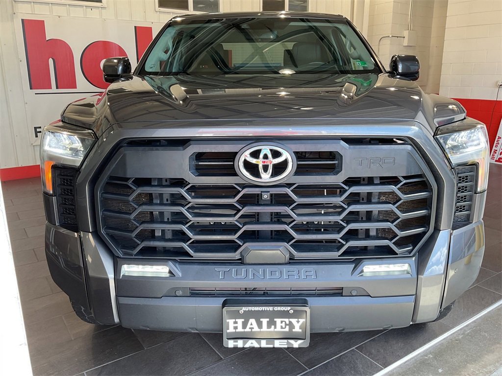 2022 Toyota Tundra SR5 CrewMax photo 7
