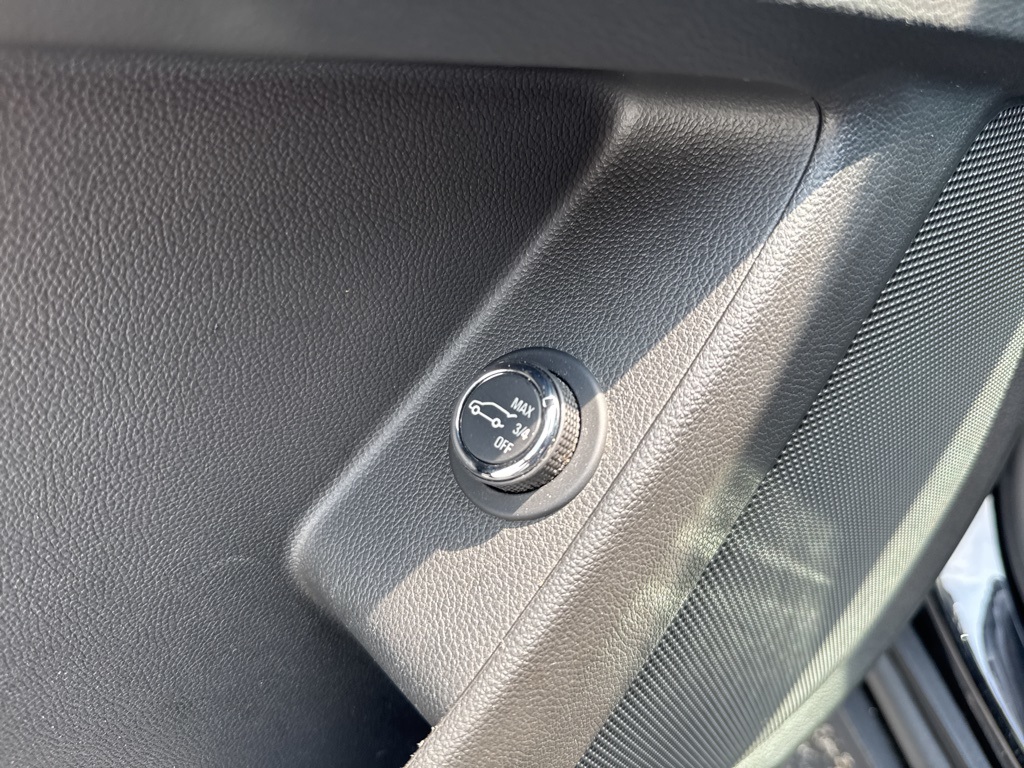 2022 Chevrolet Traverse Cloth photo 28
