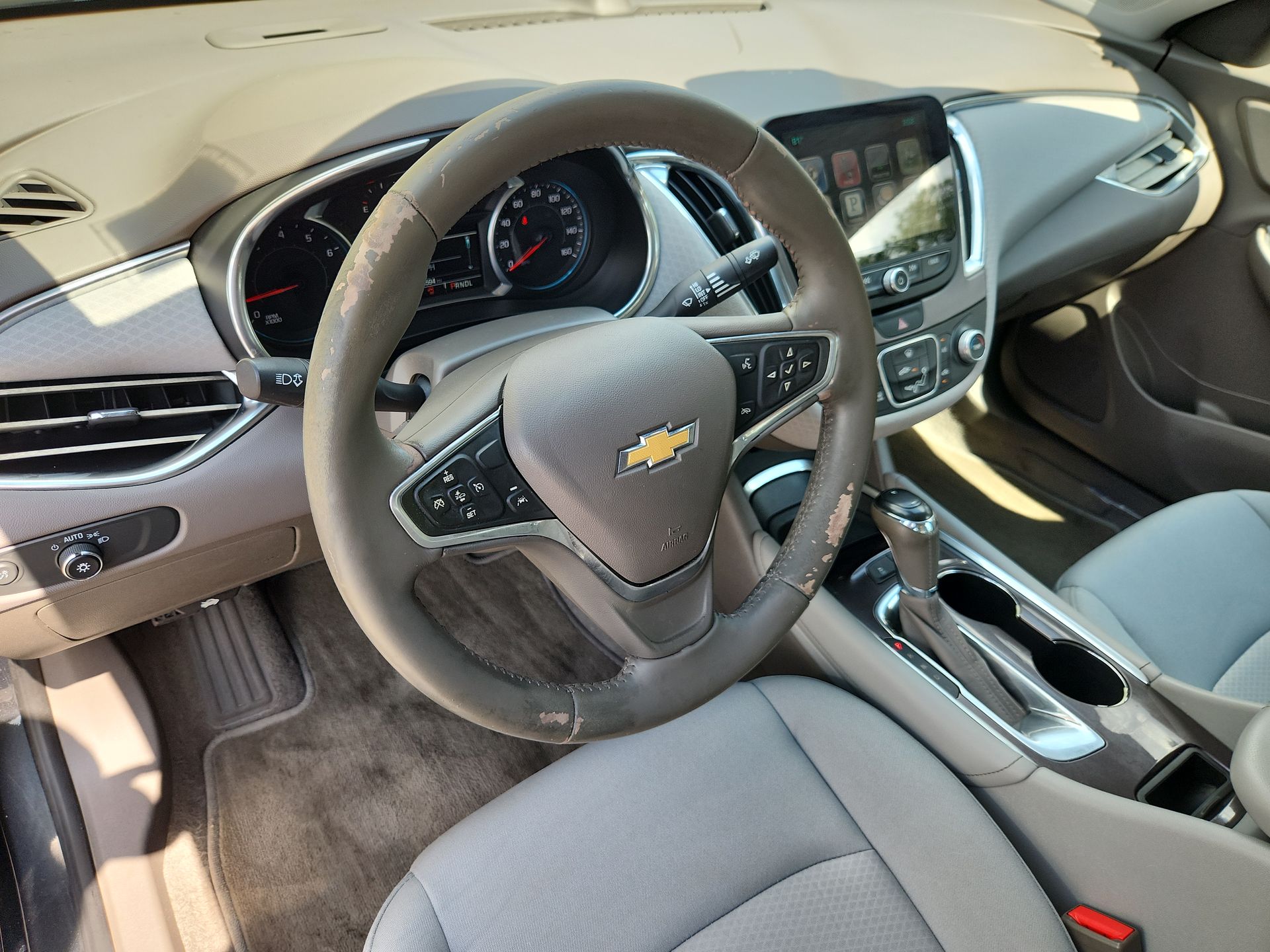 2016 Chevrolet Malibu 2LT photo 12