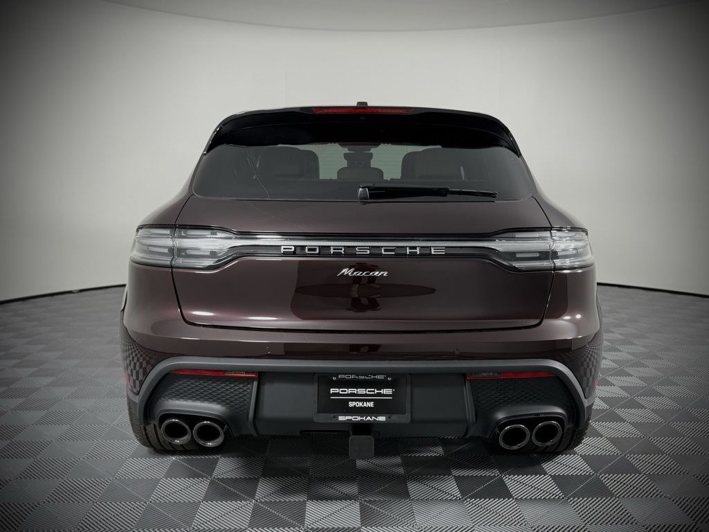 2025 Porsche Macan T photo 7