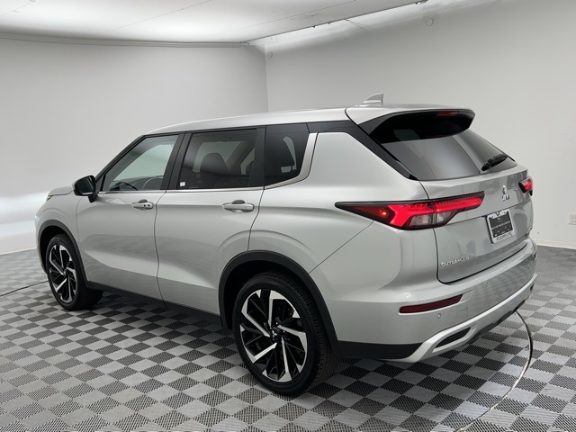 2024 Mitsubishi Outlander SE Ralliart photo 8