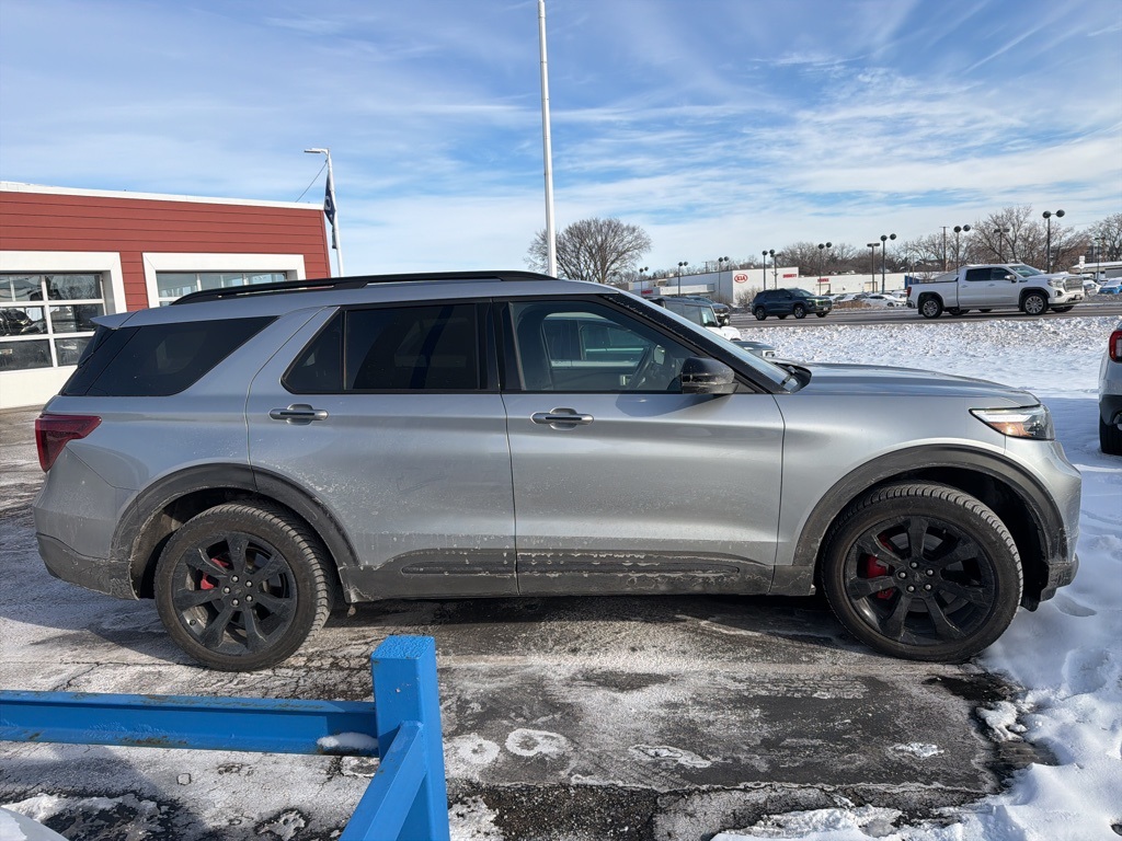 Used 2021 Ford Explorer ST with VIN 1FM5K8GC4MGA62380 for sale in White Bear Lake, Minnesota