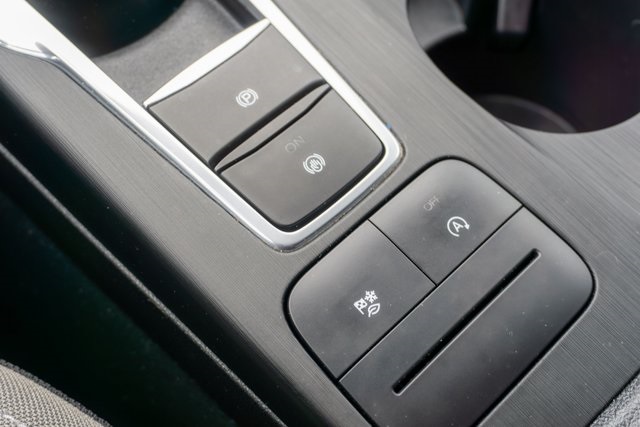 2021 Ford Escape SE photo 18