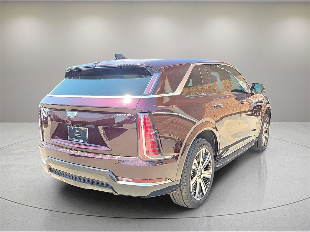 2025 Cadillac Escalade IQ Luxury photo 4