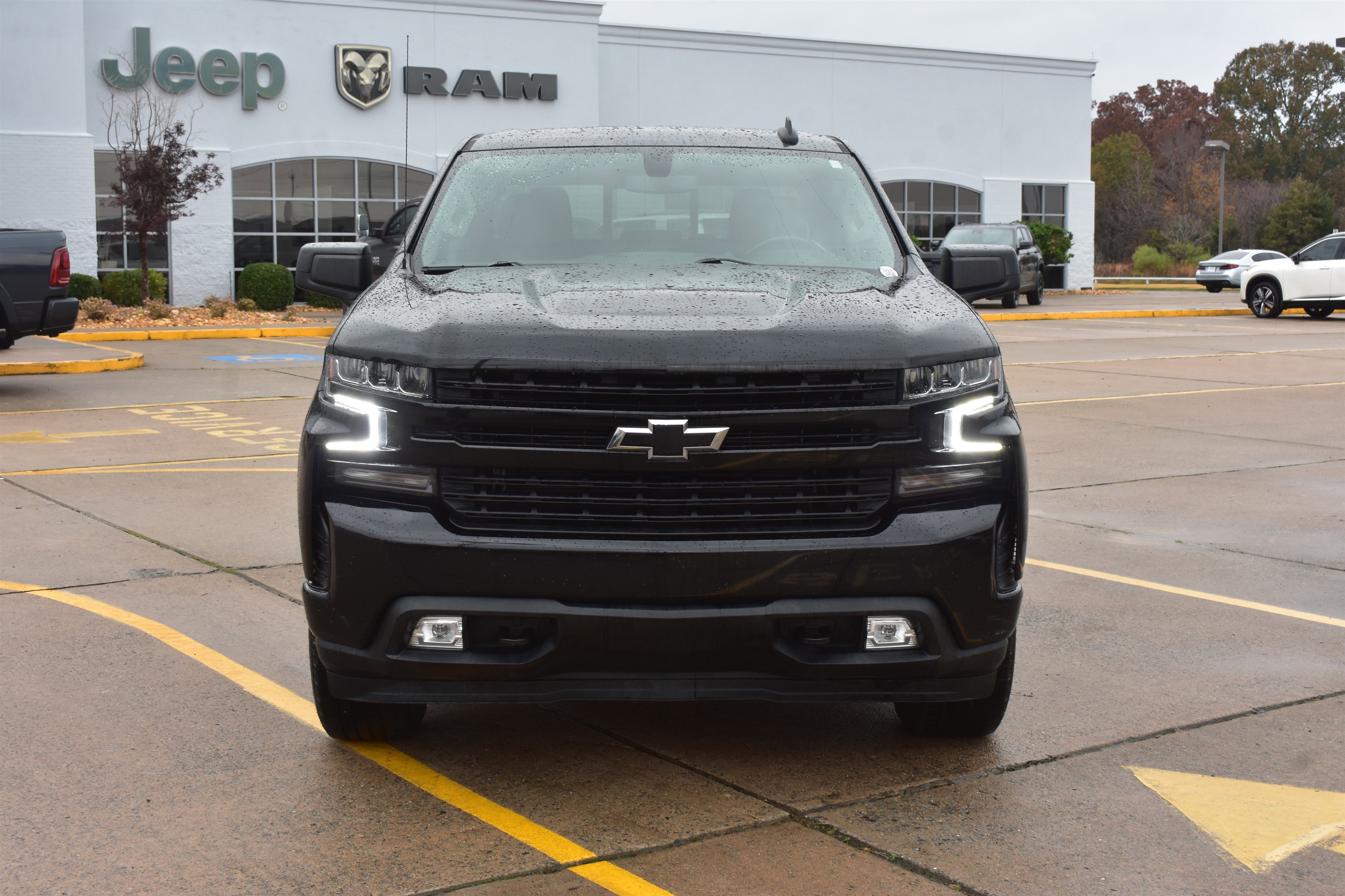 Used 2021 Chevrolet Silverado 1500 RST with VIN 1GCUYEED1MZ133127 for sale in Little Rock