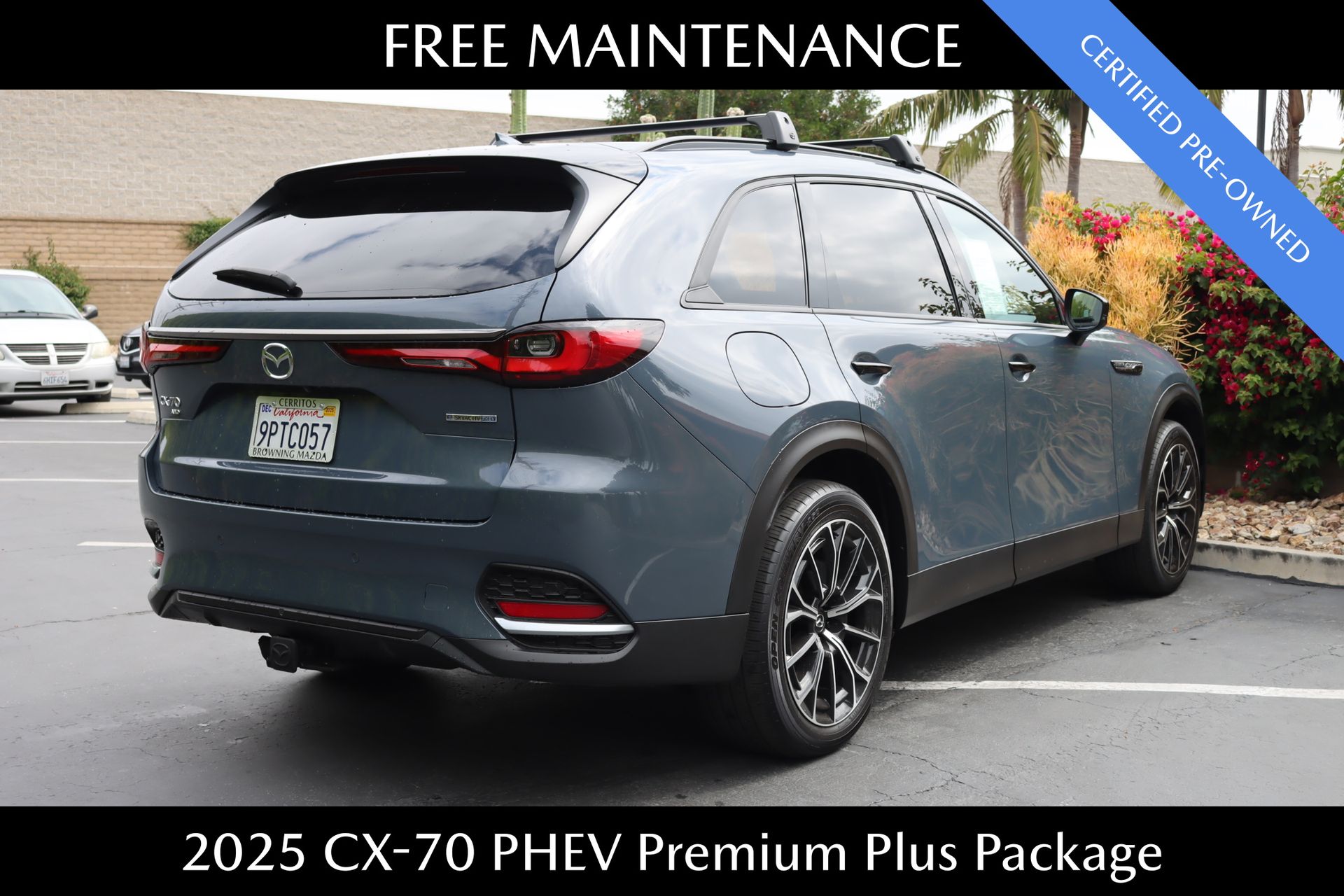 2025 Mazda CX-70 Premium Plus photo 2