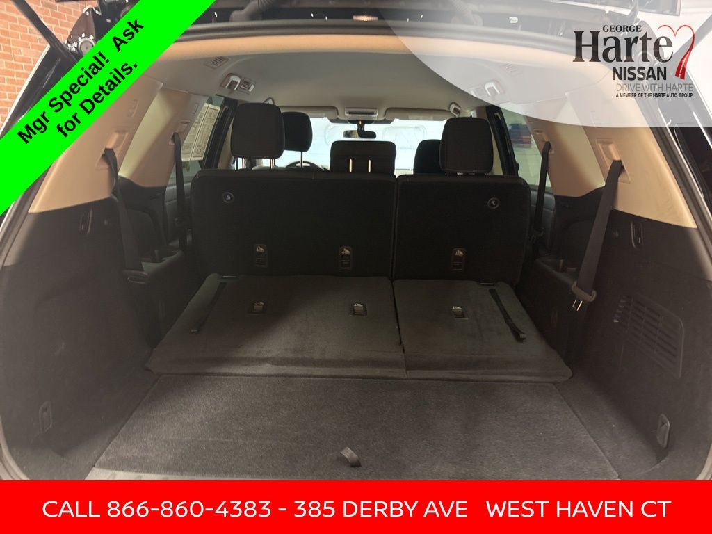 2024 Nissan Pathfinder S photo 23