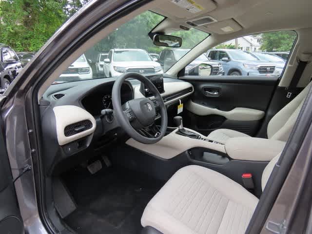 2026 Honda HR-V LX photo 2