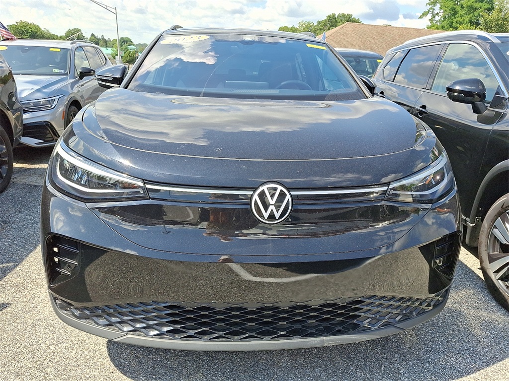 2023 Volkswagen ID.4 Pro photo 2