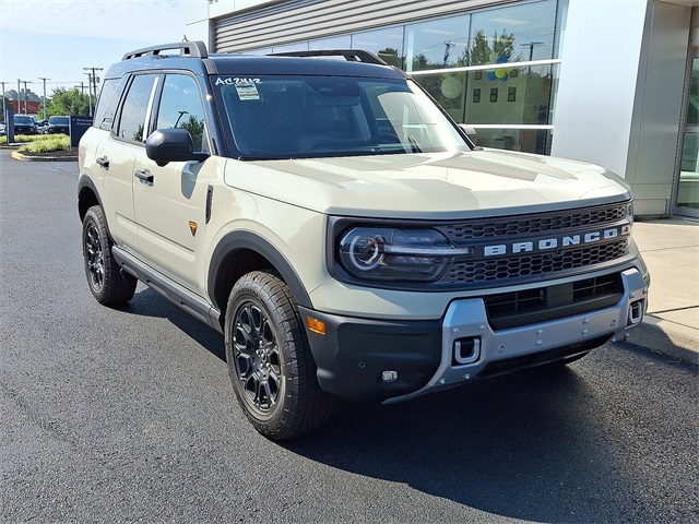 2025 Ford Bronco Sport Badlands photo 2