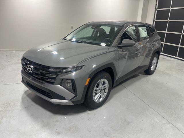 2026 Hyundai Tucson SE photo 2