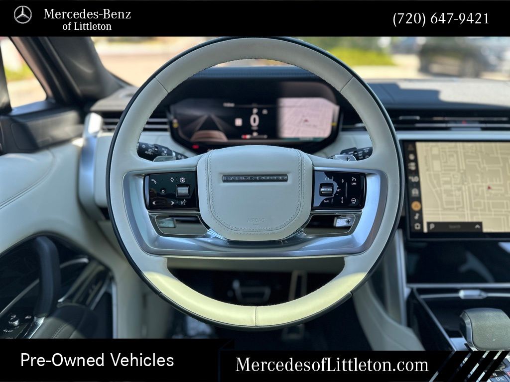 2024 Land Rover Range Rover SE photo 11