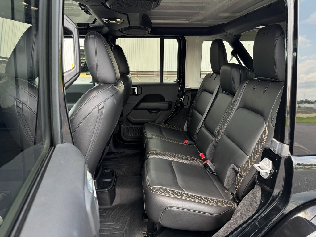 2021 Jeep Wrangler Unlimited Sahara High Altitude photo 27