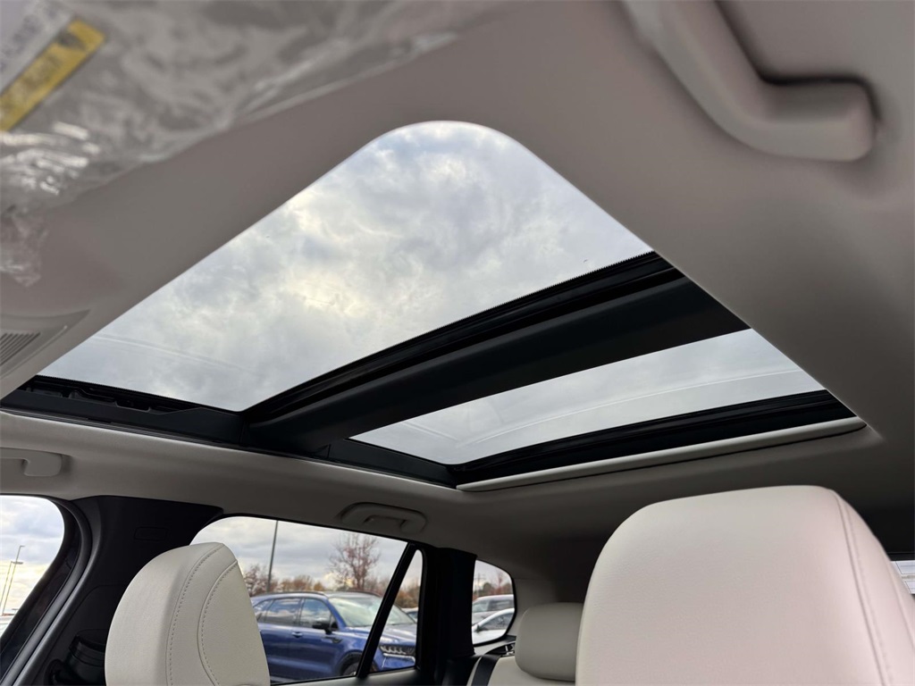 2026 Mazda CX-50 2.5 S Preferred photo 4