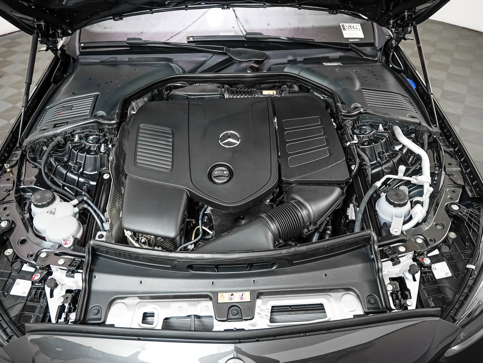 2025 Mercedes Benz C 300 photo 3