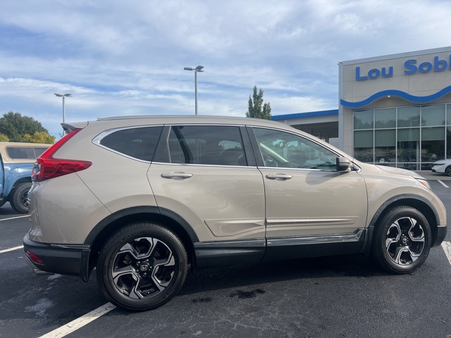 2019 Honda CR-V Touring photo 4